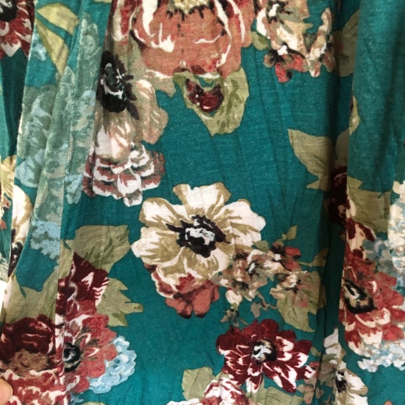 Jessica Simpson Floral Maternity Maxi Dress - Picture 3 of 4